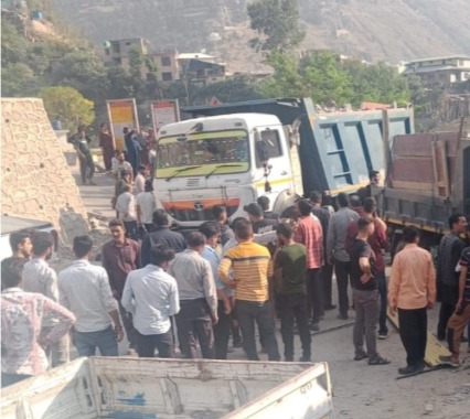 'Two Pedestrians Killed After Hit By Tipper In Kishtwar'